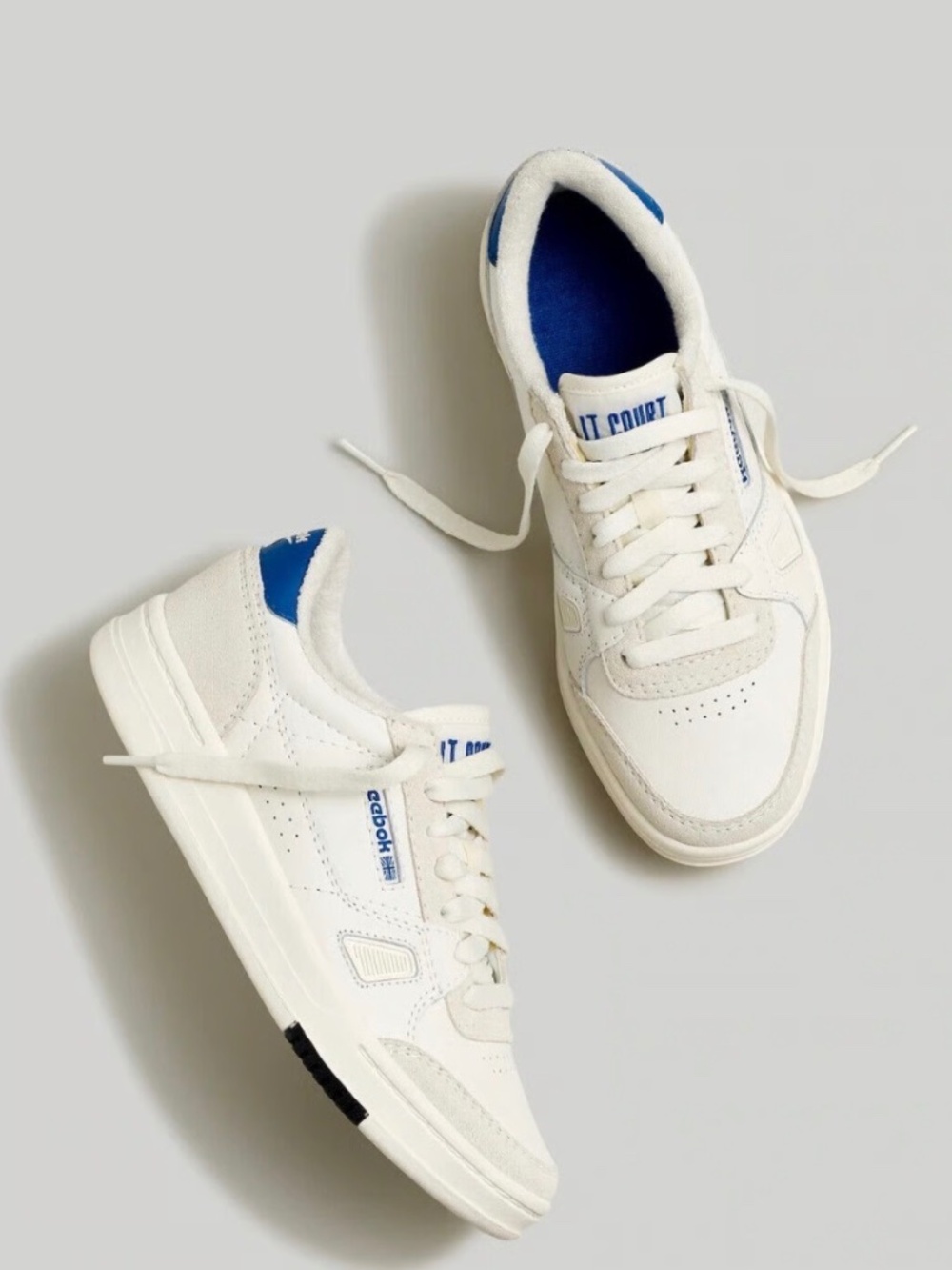 Reebok Unisex LT Court Chalk/Vector Blue/Black size M7/ W8.5